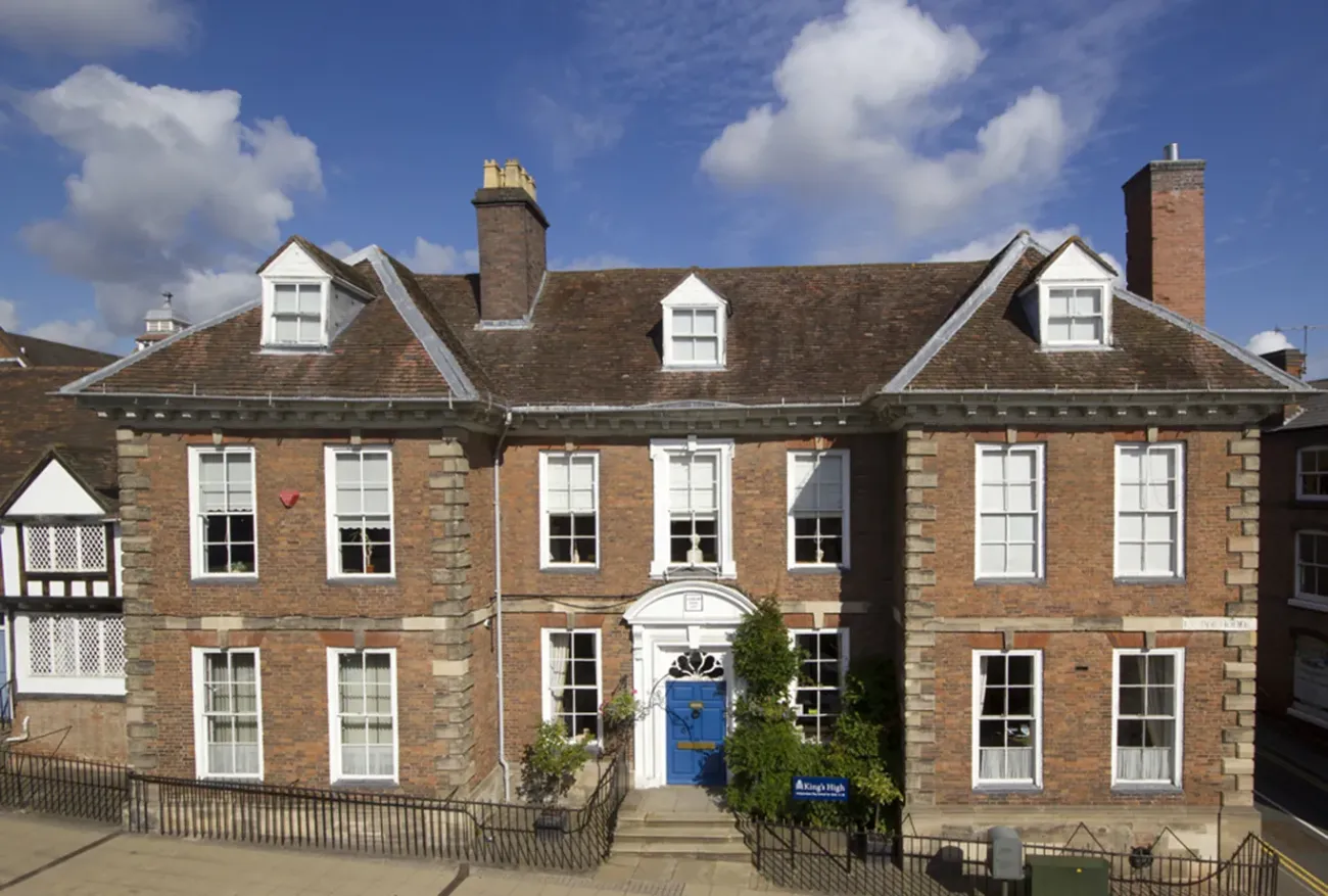 Kings-High-Warwick Building