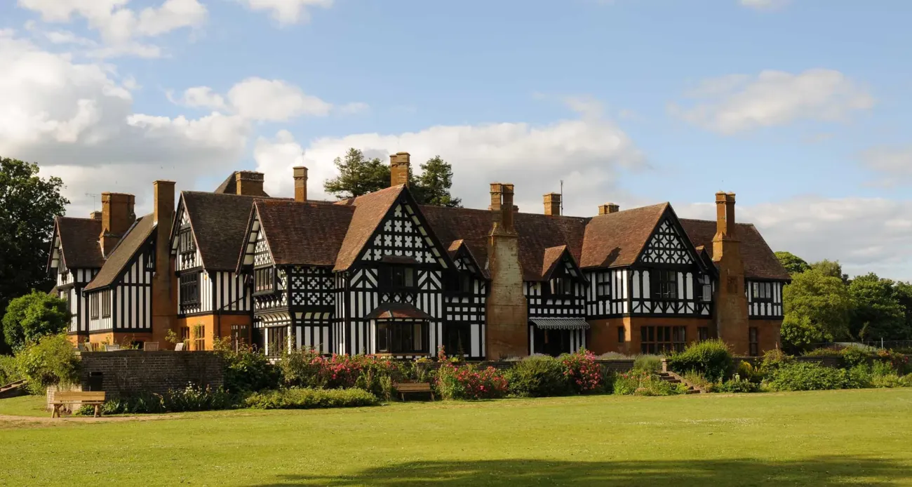 Akeley Wood School Building