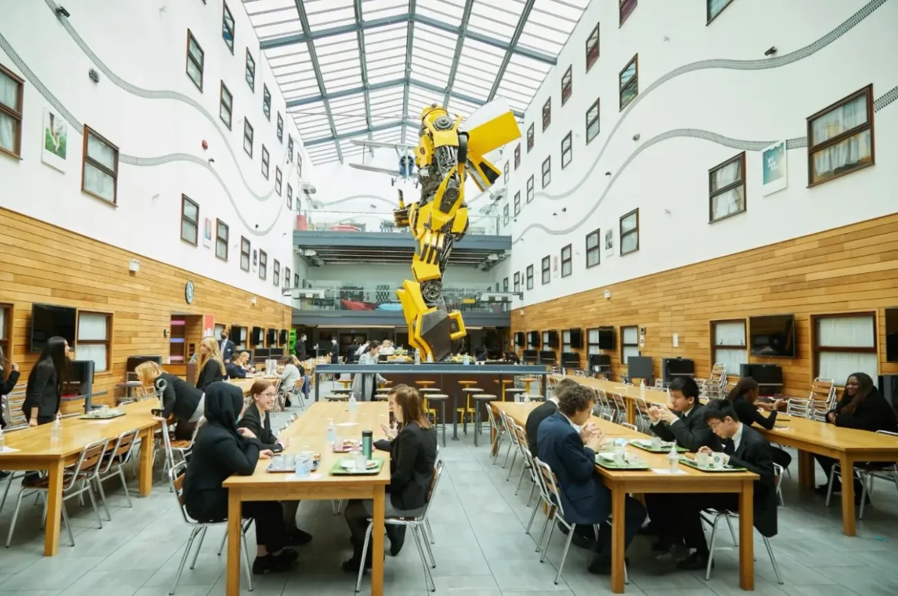 Queen-Ethelburgas-College canteen