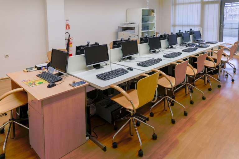 Varna OISC computer class
