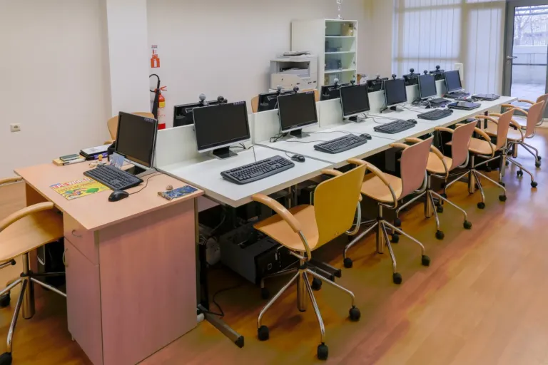 Varna OISC computer class