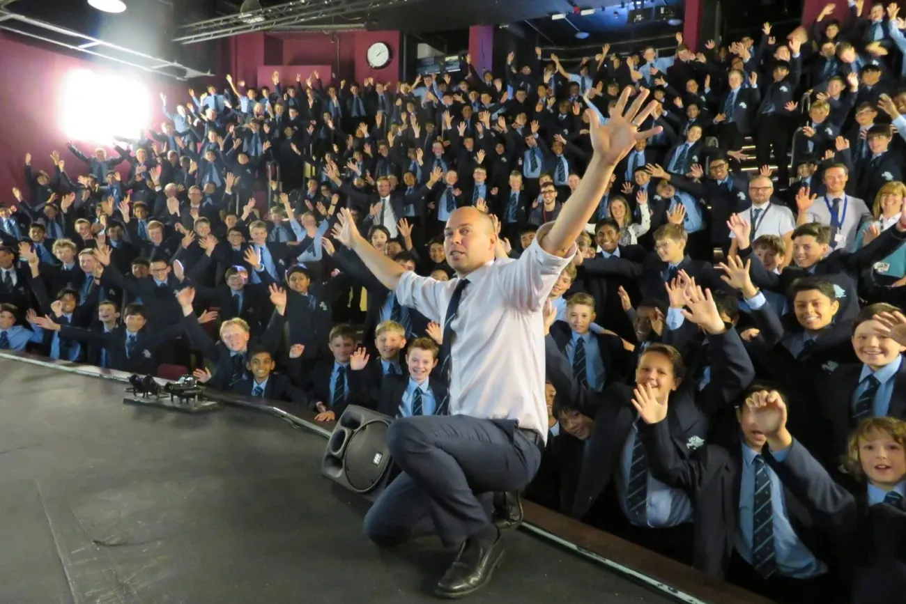 Performer energises large school assembly